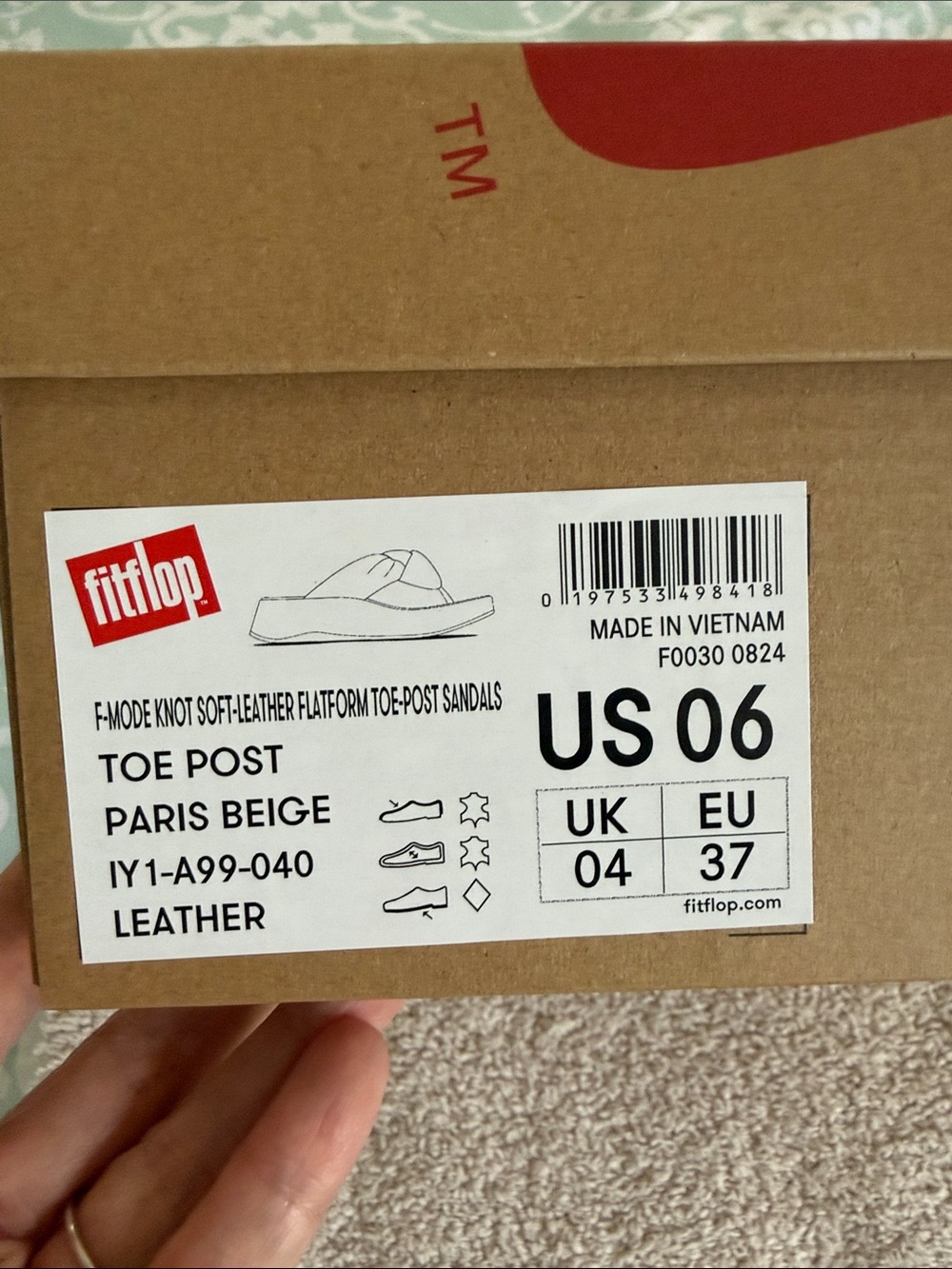 Fitflop Paris Beige Leather Toe-Post Sandals - Picture 2 of 3